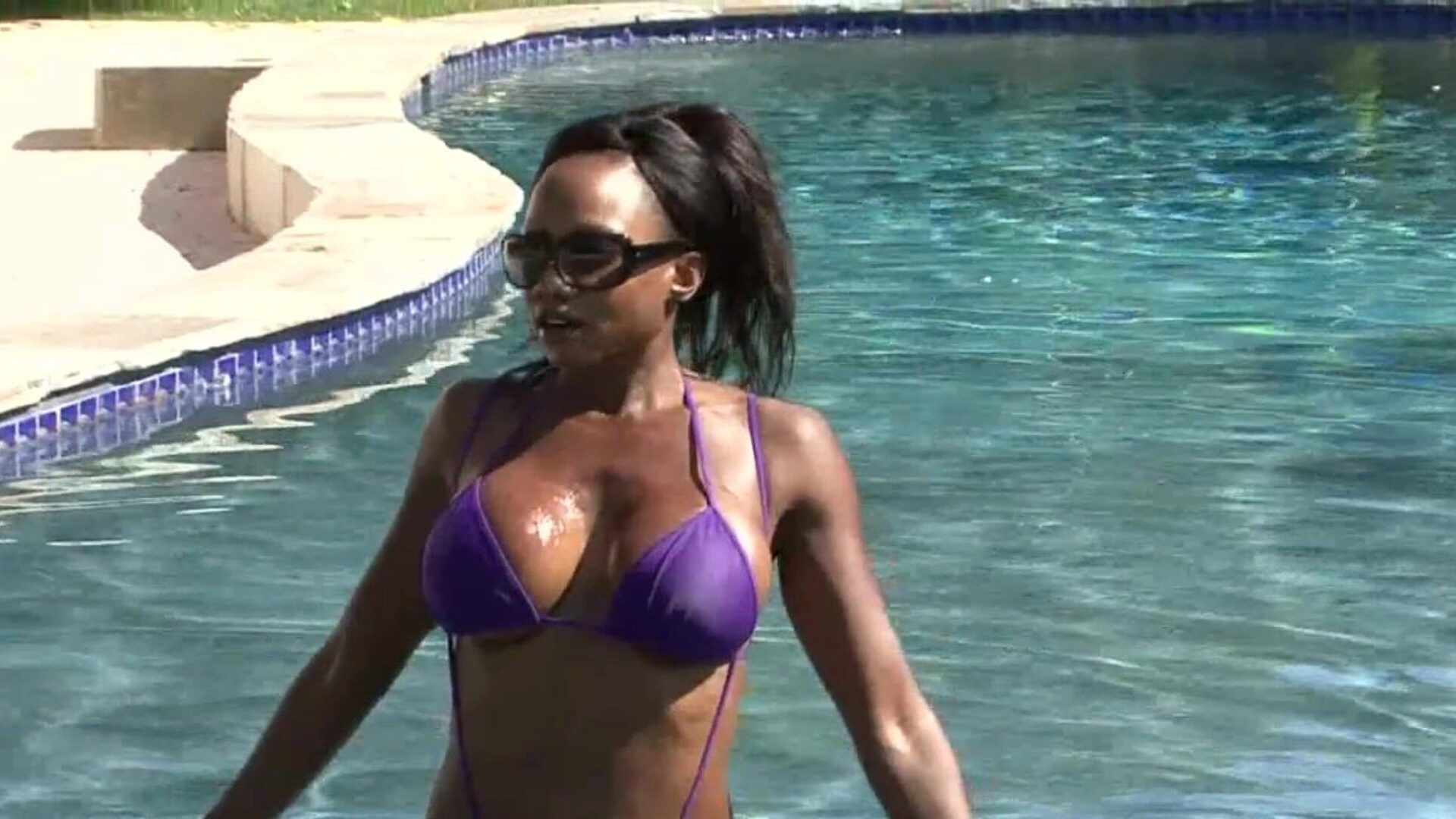 Ebony hotty with a irable booty receives slammed