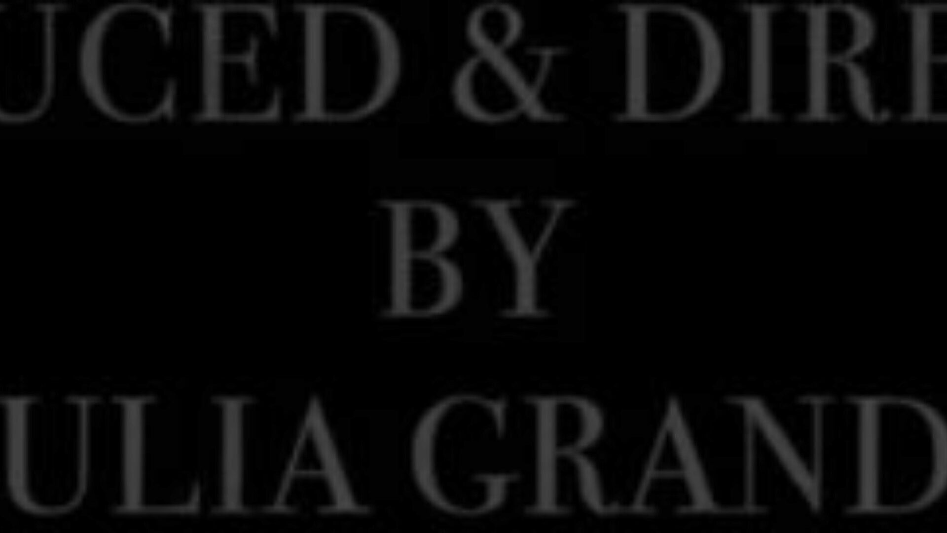 BLACKED Gorgeous model can not stand against her photographer's BBC